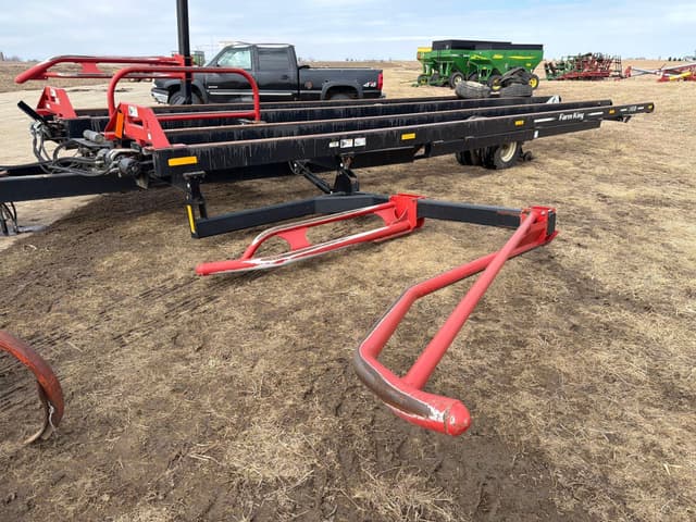 Image of Farm King 2450 equipment image 2