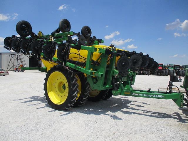 Image of Farm King 2460 equipment image 1