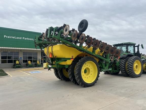 Image of Farm King 2460 equipment image 3