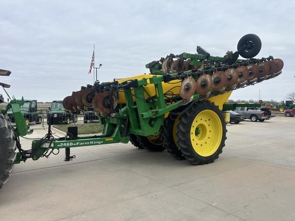 Image of Farm King 2460 equipment image 1