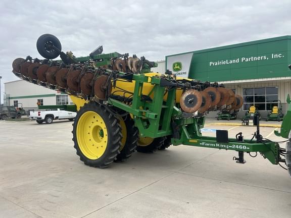 Image of Farm King 2460 equipment image 4