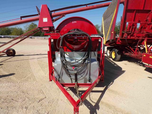 Image of Farm King 480 equipment image 2