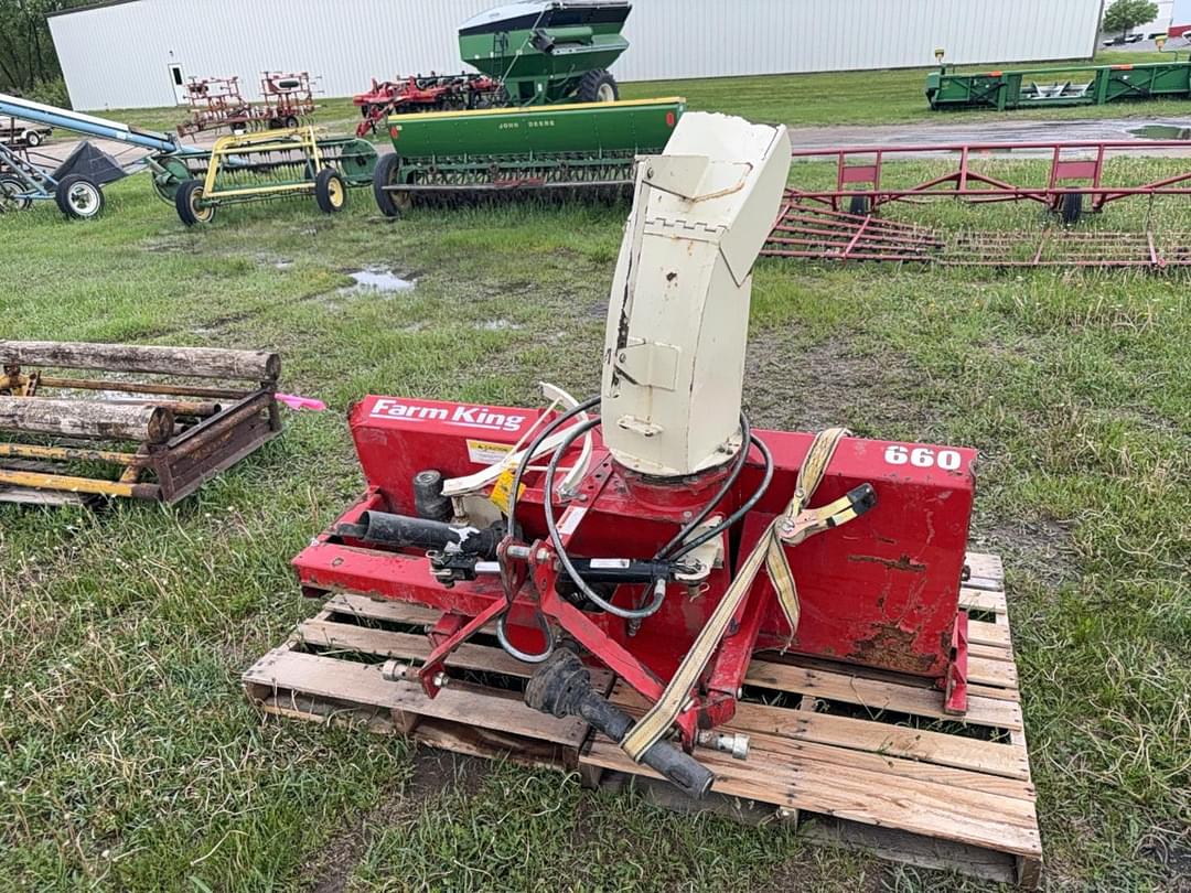 Image of Farm King 660 Primary image
