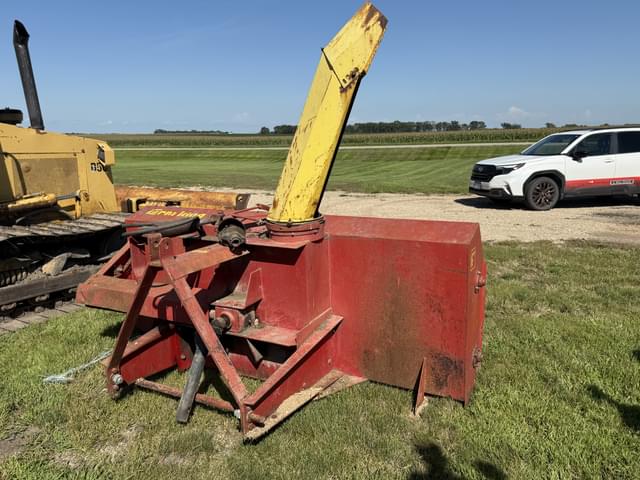 Image of Farm King Snowblower equipment image 1