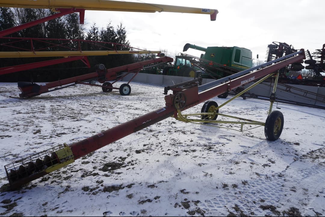 Image of Farm King 831 Image 1