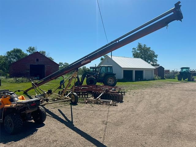 Image of Farm King 8x41 equipment image 2