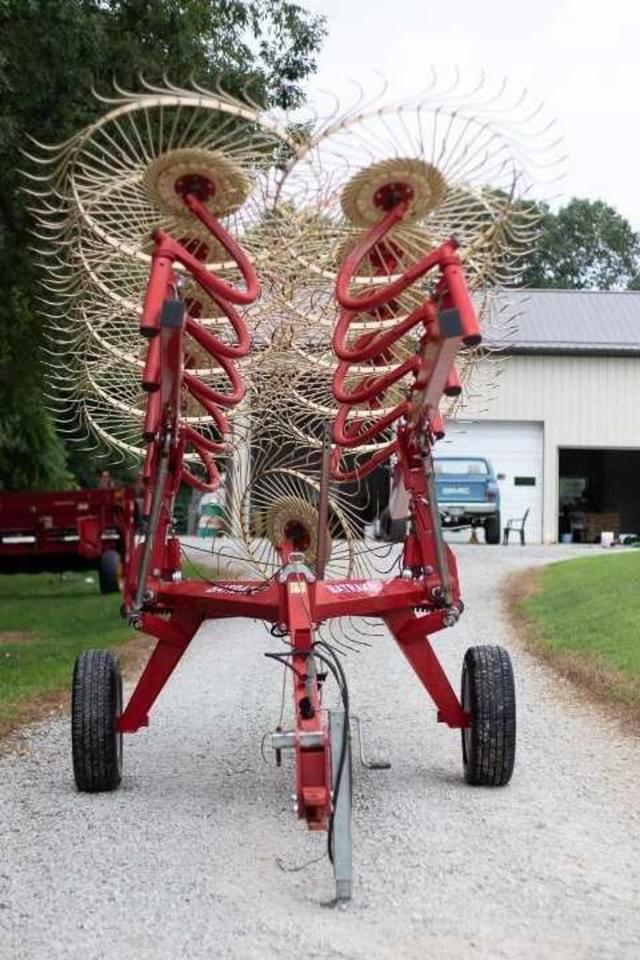 Image of Farm King BatRake equipment image 2