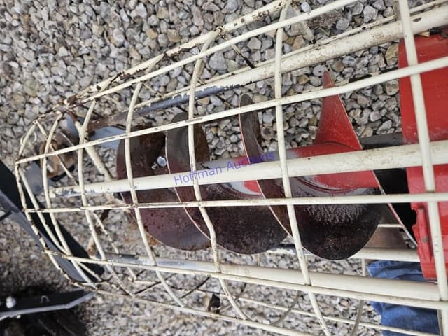 Image of Farm King 1031 equipment image 4