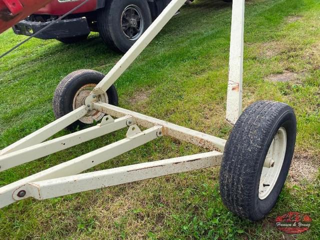Image of Farm King 10x31 equipment image 3