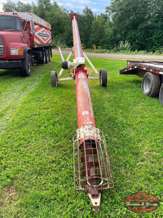 Image of Farm King 10x31 equipment image 1