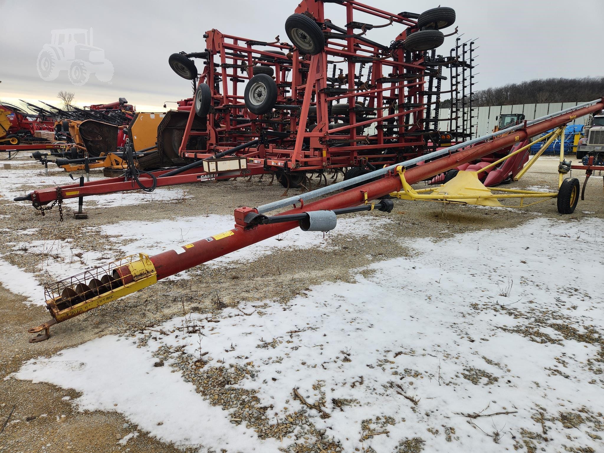 Farm King CX851 Equipment Image0