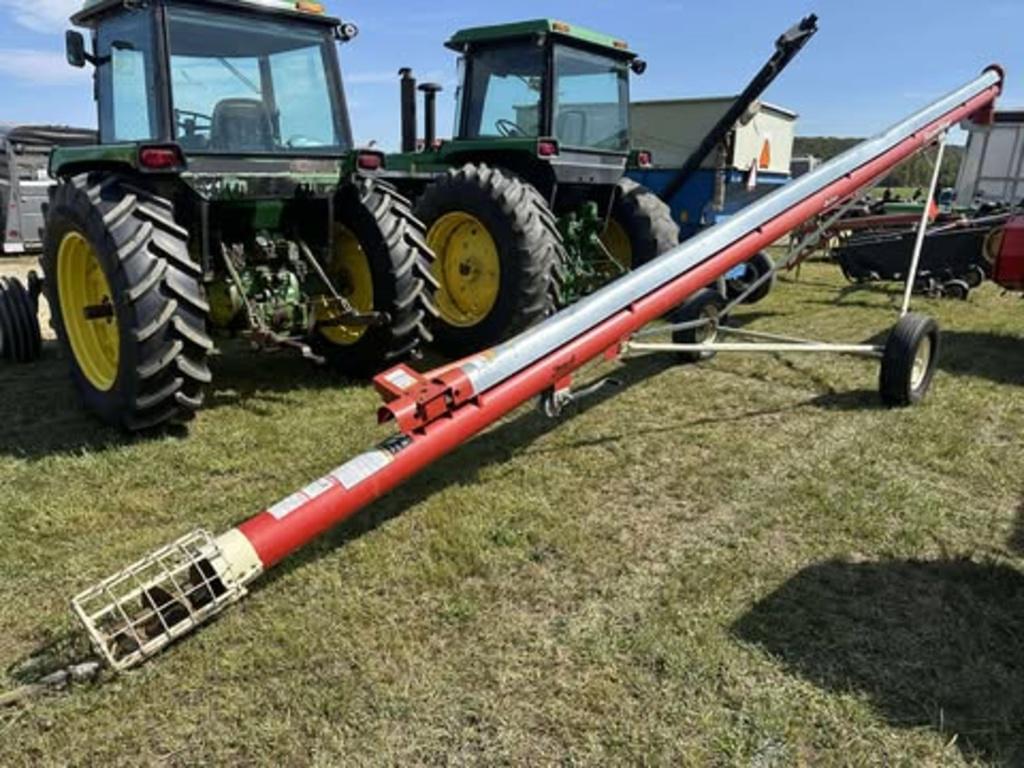 Image of Farm King 834 Primary image