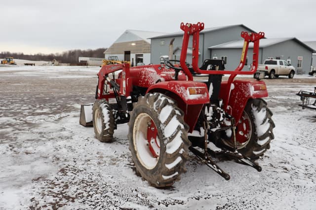 Image of Farm Pro 2430 equipment image 4