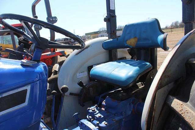 Image of Farmtrac 555 equipment image 4