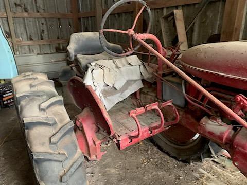 Image of Farmall 100 equipment image 3