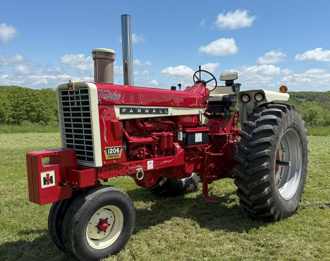 Image of International Harvester 1206 Primary image