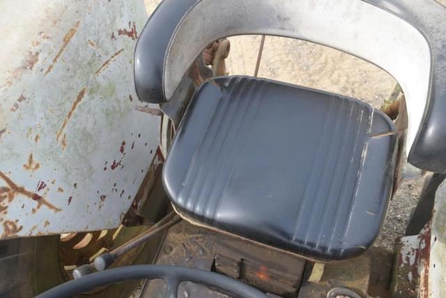 Image of International Harvester 1206 equipment image 4