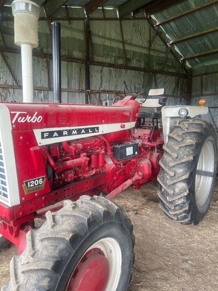 Main image International Harvester 1206