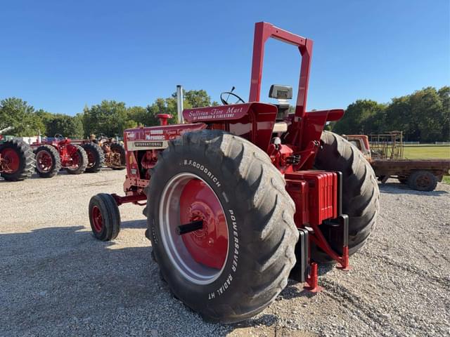 Image of International Harvester 1256 equipment image 4