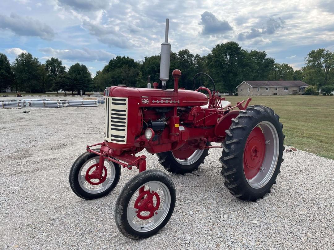 Image of Farmall 130 Primary image