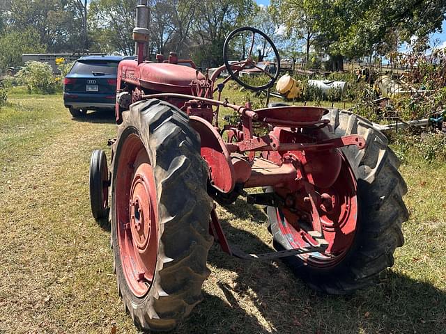 Image of Farmall 130 equipment image 3