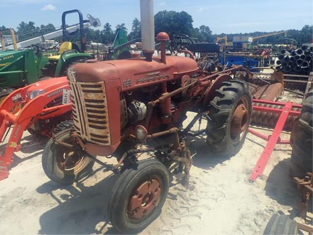 Image of Farmall 130 equipment image 4