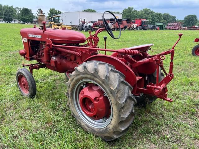 Image of Farmall 140 equipment image 4