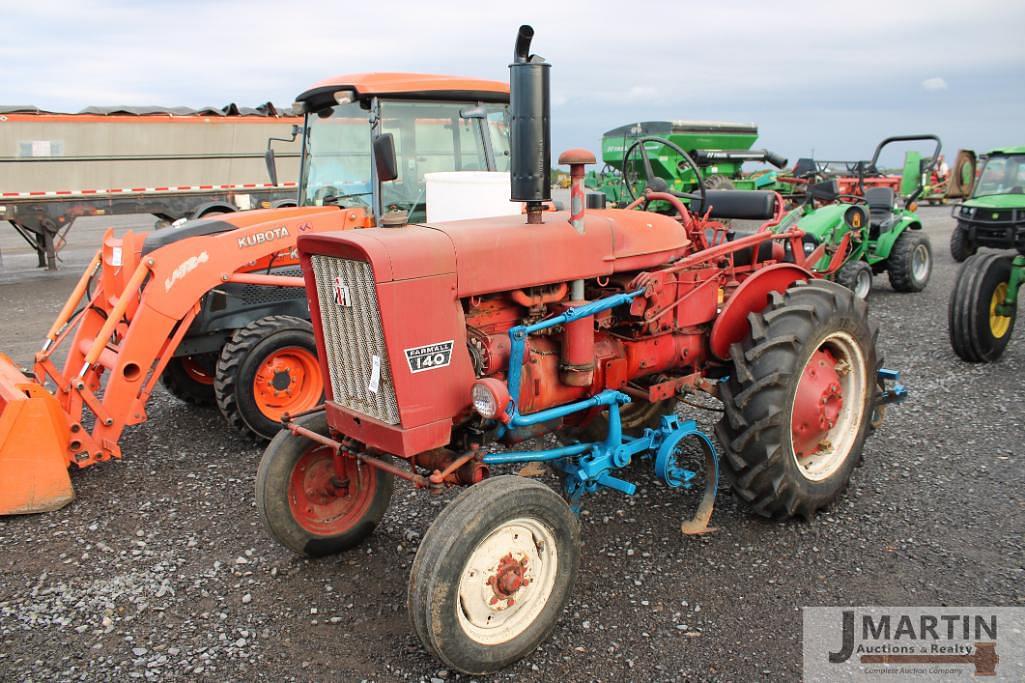 Image of Farmall 140 Primary image