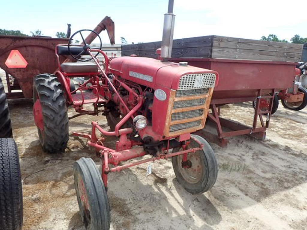 Image of Farmall 140 Primary image