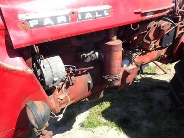 Image of Farmall 140 equipment image 2