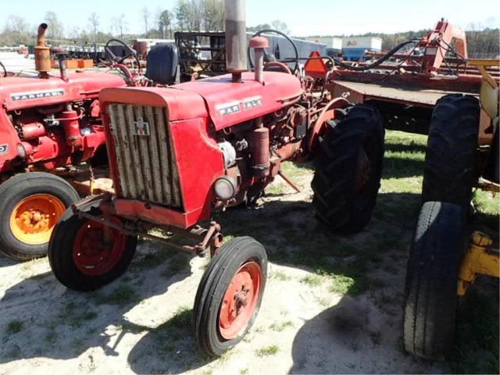 Image of Farmall 140 Primary image