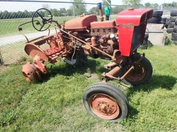 Main image Farmall 140