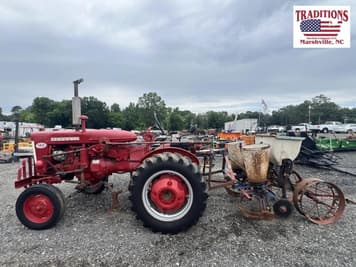 Main image Farmall 140