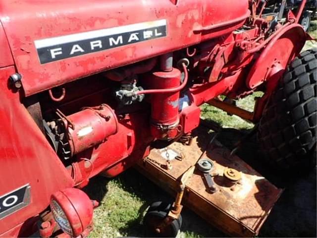 Image of Farmall 140 equipment image 2
