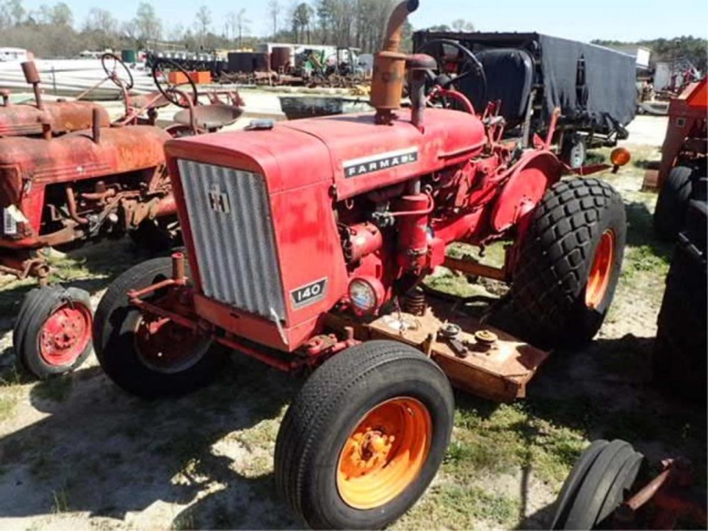 Image of Farmall 140 Primary image