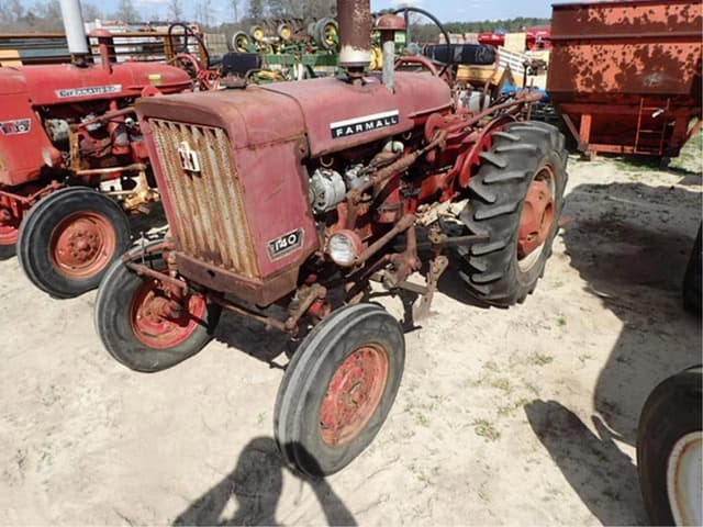 Image of Farmall 140 equipment image 3