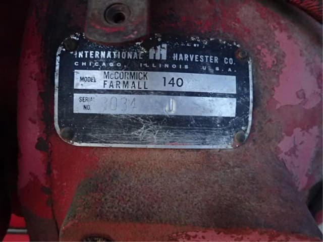 Image of Farmall 140 equipment image 4