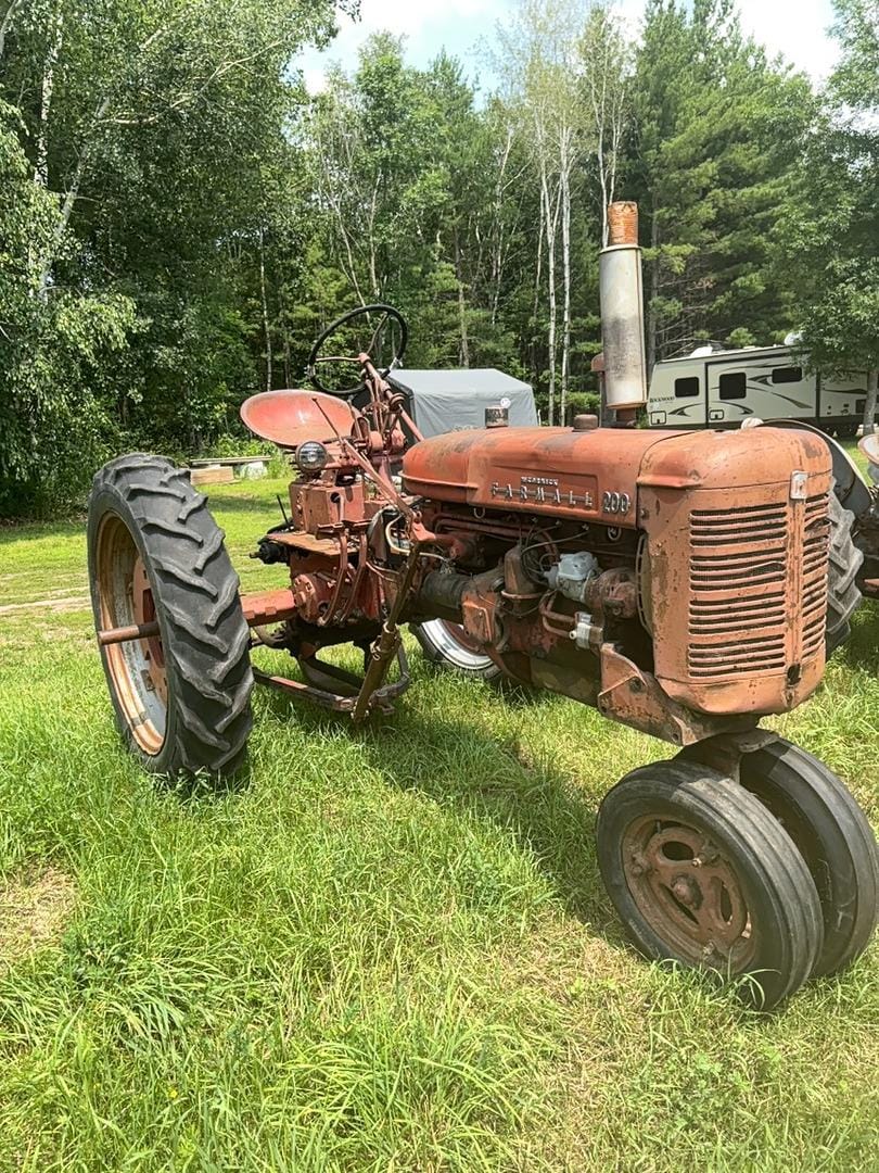 Main image Farmall 200