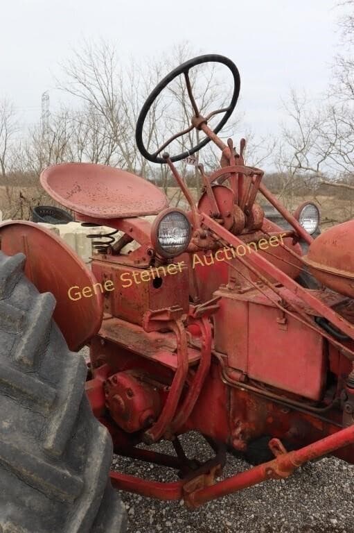Image of Farmall 200 equipment image 4