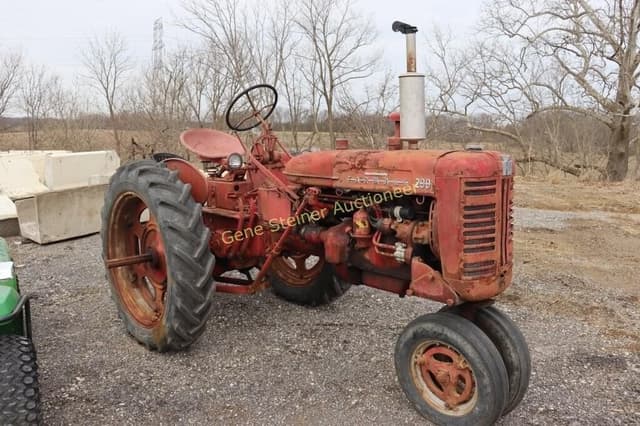 Image of Farmall 200 equipment image 3
