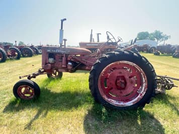 Main image Farmall 200