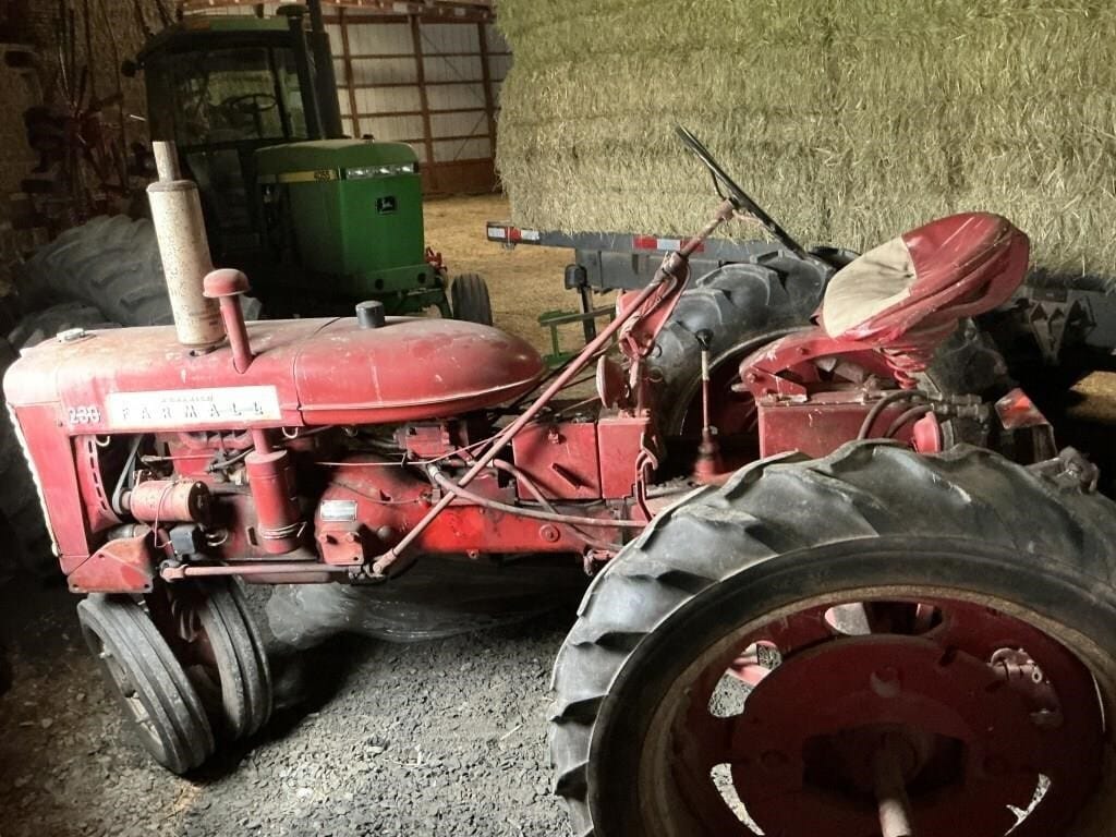 Farmall 230 Equipment Image0