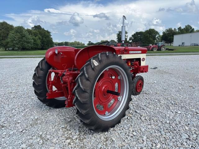Image of Farmall 240 equipment image 4