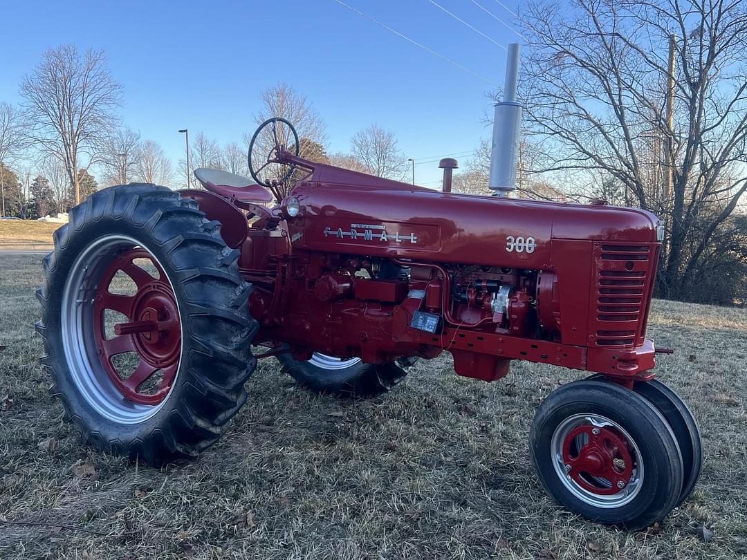 Image of Farmall 300 Primary image