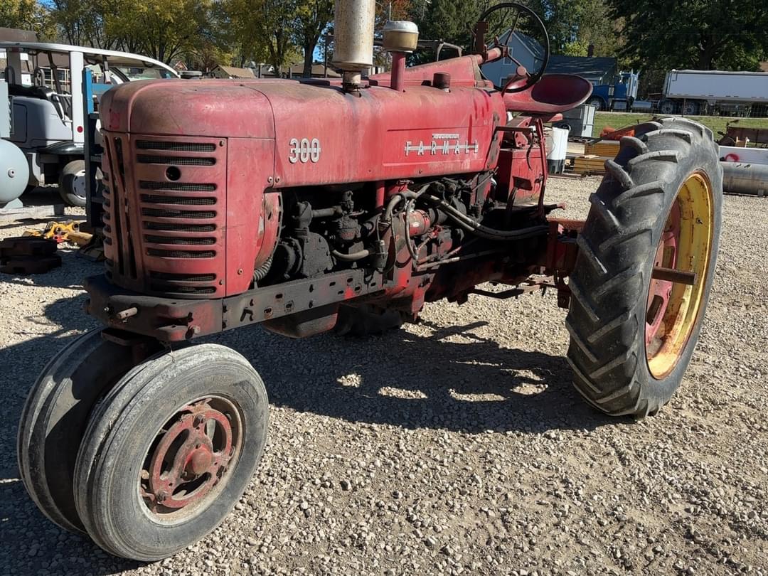 Image of Farmall 300 Primary image
