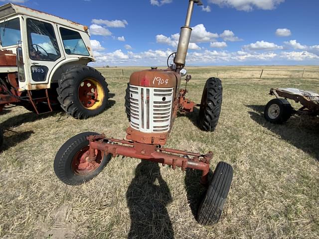 Image of Farmall 300 equipment image 1