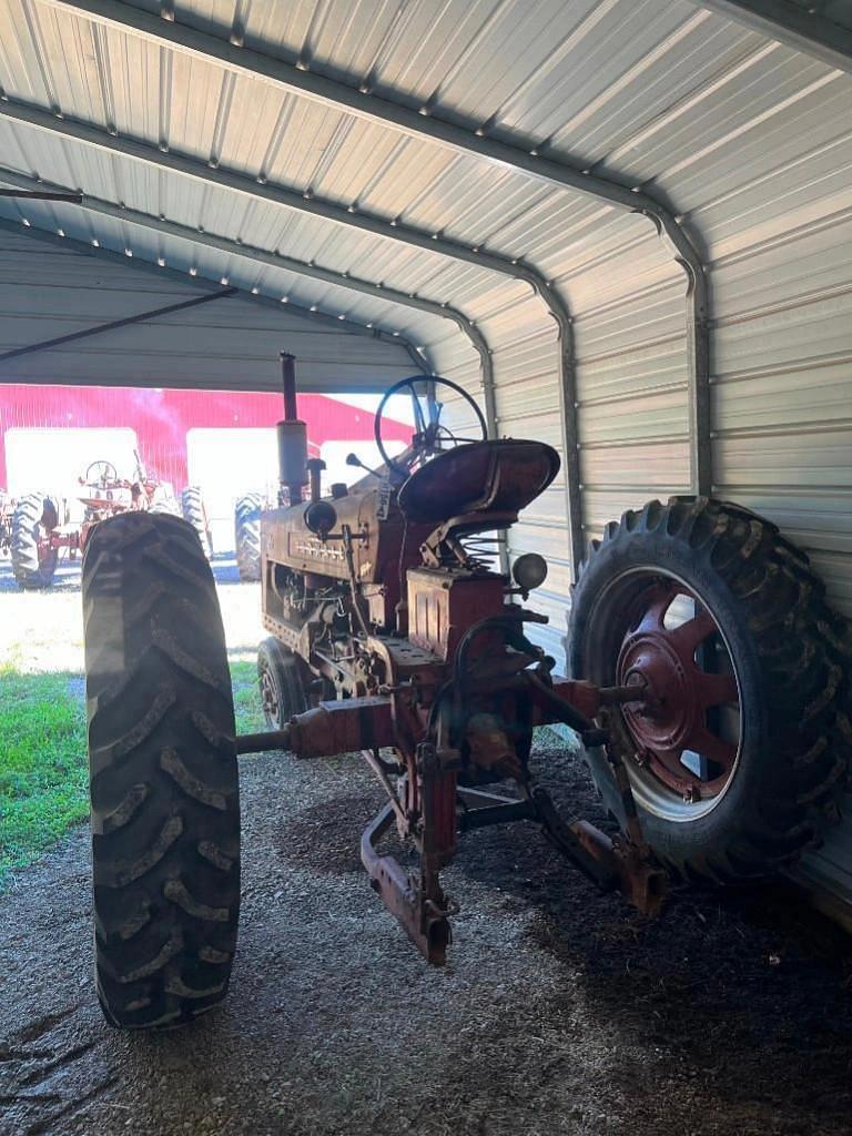 Image of Farmall 300 Image 1