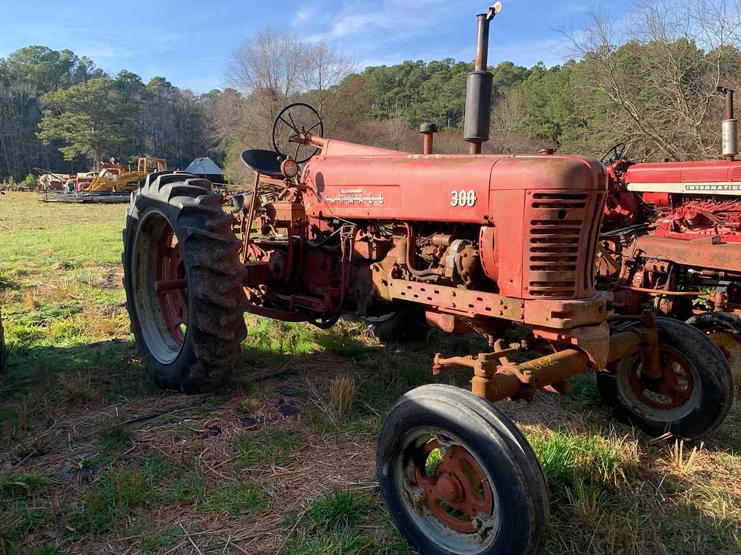 Image of Farmall 300 Primary image