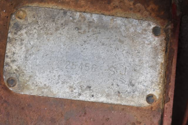 Image of Farmall 300 equipment image 1