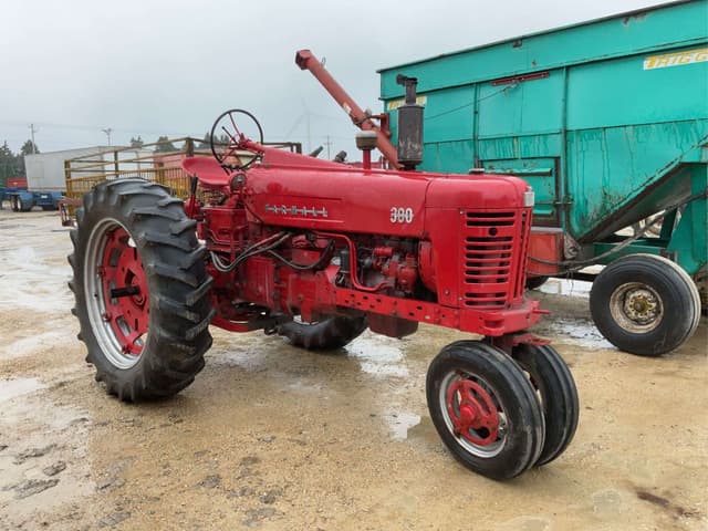 Image of Farmall 300 equipment image 2